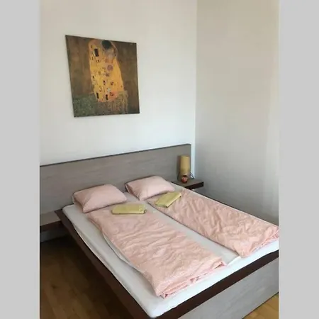 Apartment In The Center - 500M From Hlavni Nadrazi Apartment *